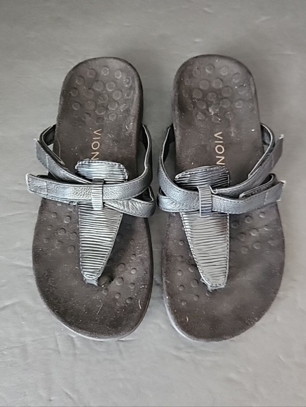 Vionic Karley Grey Comfort Sandals Size 7.5